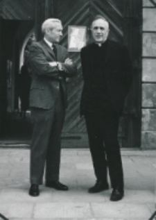 Ambasador USA z wizytą na KUL-u, 19.V. 1971 : Ambasador W. Staessel z ks. prof. M. Rechowiczem
