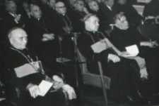 Uroczystość na KUL-u 50-lecia kapłaństwa ks. bpa Piotra Kałwy, 1969 r. : widok na aulę.