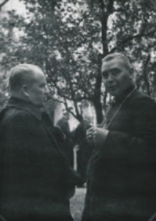 Wykłady dla duchowieństwa w latach 1965-1969 : Z prawej: ks. bp J. Mazur.