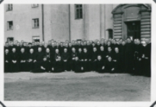 Sob&oacute;r Watykański II, 23-25.VIII.1961 : uczestnik&oacute;w było dużo, chociaż nie wszyscy są na zdjęciu