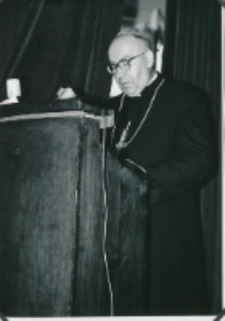 Ethos polskiego charakteru, 27-29. VIII. 1964 : czcigodni wykładowcy, J. E. ks. bp B. Kominek