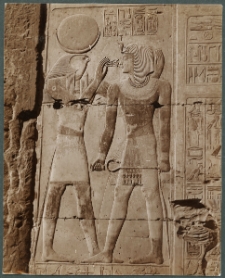 Abydos. La déesse lunaire Khonsu fait respirer la vie a Seti