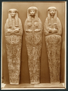 3 cercueils des prêtres d’Amon