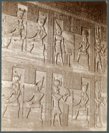 Denderah. Bas-relief