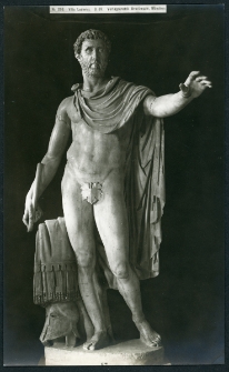 [Statue des Antoninus Pius Bernoulli]