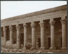 Phylae. Galerie du temple à droite