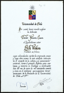 [Dyplom nadania prezydentowi Rzeczpospolitej Lechowi Wałęsie tytułu doktora honoris causa przez Uniwersytet Chilijski w 153. rocznicę założenia instytucji]